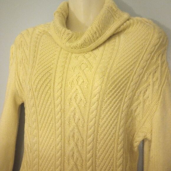 Cable knit turtle/cowl neck tunic viscose and nylon sweater/dress - Picture 7 of 12
